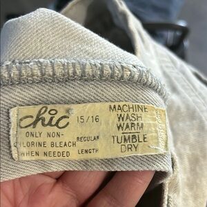 Chic Women's Gray Jeans